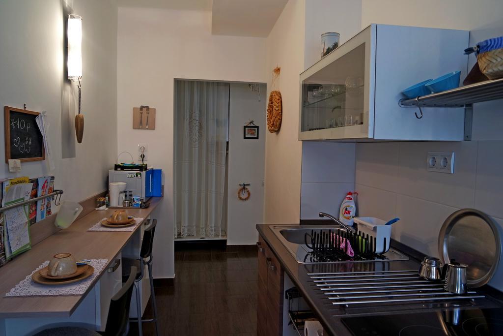 Belvarosi Studio Apartman Дьёр Экстерьер фото